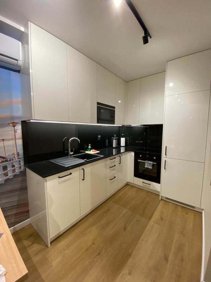 Apartamenty Magia Z Bezplatnym Parkingiem I Klimatyzacja Rzeszów Zewnętrze zdjęcie