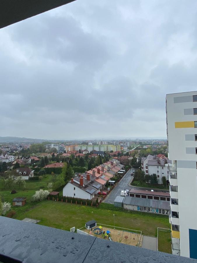 Apartamenty Magia Z Bezplatnym Parkingiem I Klimatyzacja Rzeszów Zewnętrze zdjęcie