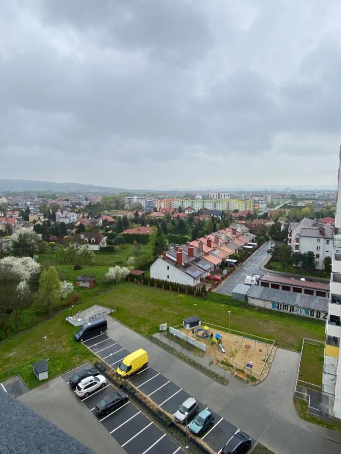 Apartamenty Magia Z Bezplatnym Parkingiem I Klimatyzacja Rzeszów Zewnętrze zdjęcie